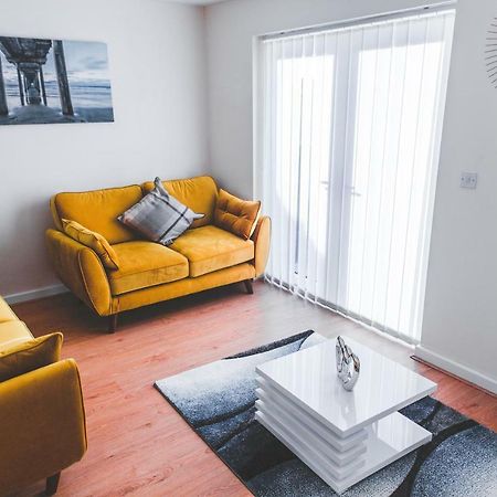 Salford Holiday Apartment マンチェスター エクステリア 写真