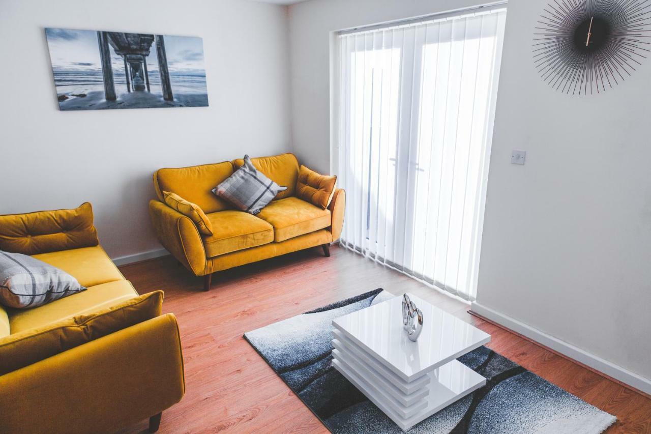 Salford Holiday Apartment マンチェスター エクステリア 写真
