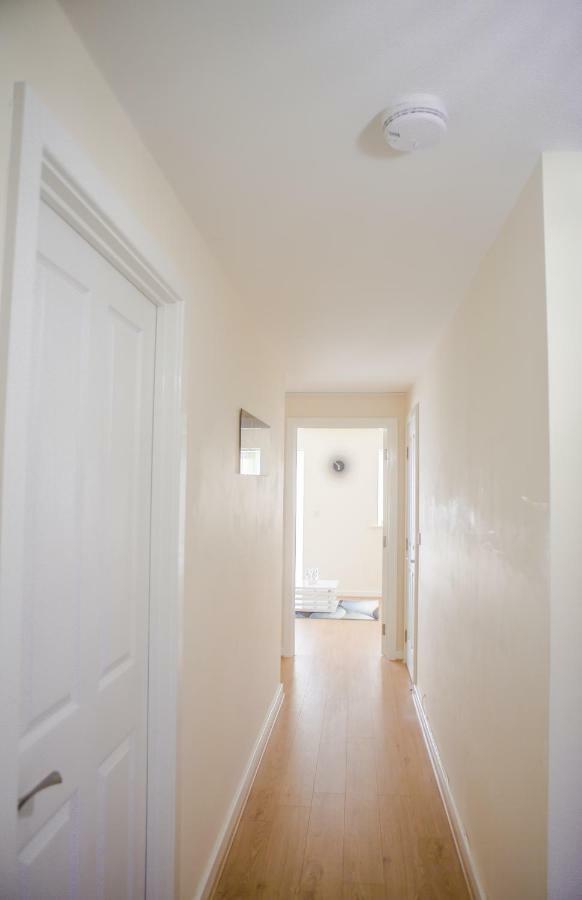 Salford Holiday Apartment マンチェスター エクステリア 写真