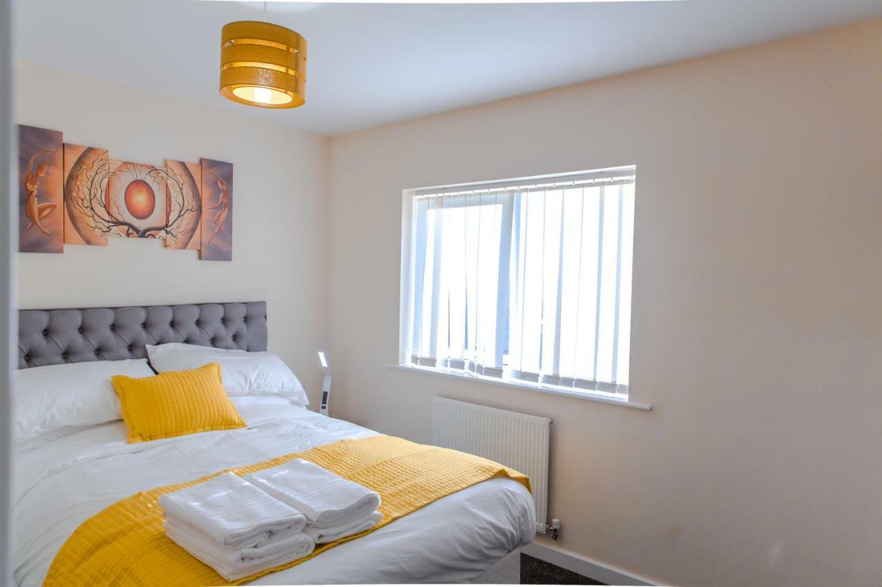 Salford Holiday Apartment マンチェスター エクステリア 写真