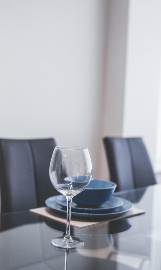 Salford Holiday Apartment マンチェスター エクステリア 写真