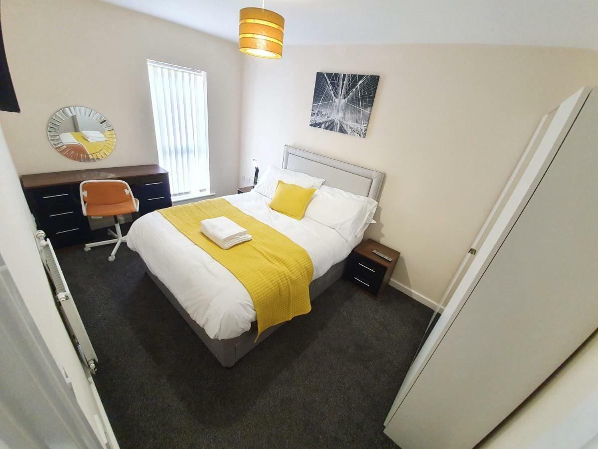 Salford Holiday Apartment マンチェスター エクステリア 写真